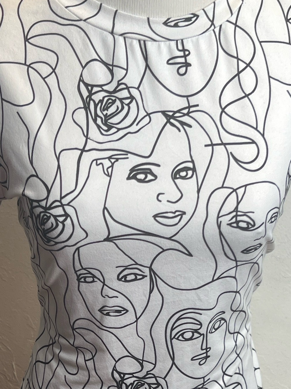 NEW Artsy Urban Streetwear Trendy y2K hip hop Abstract Line Art Faces Tee White